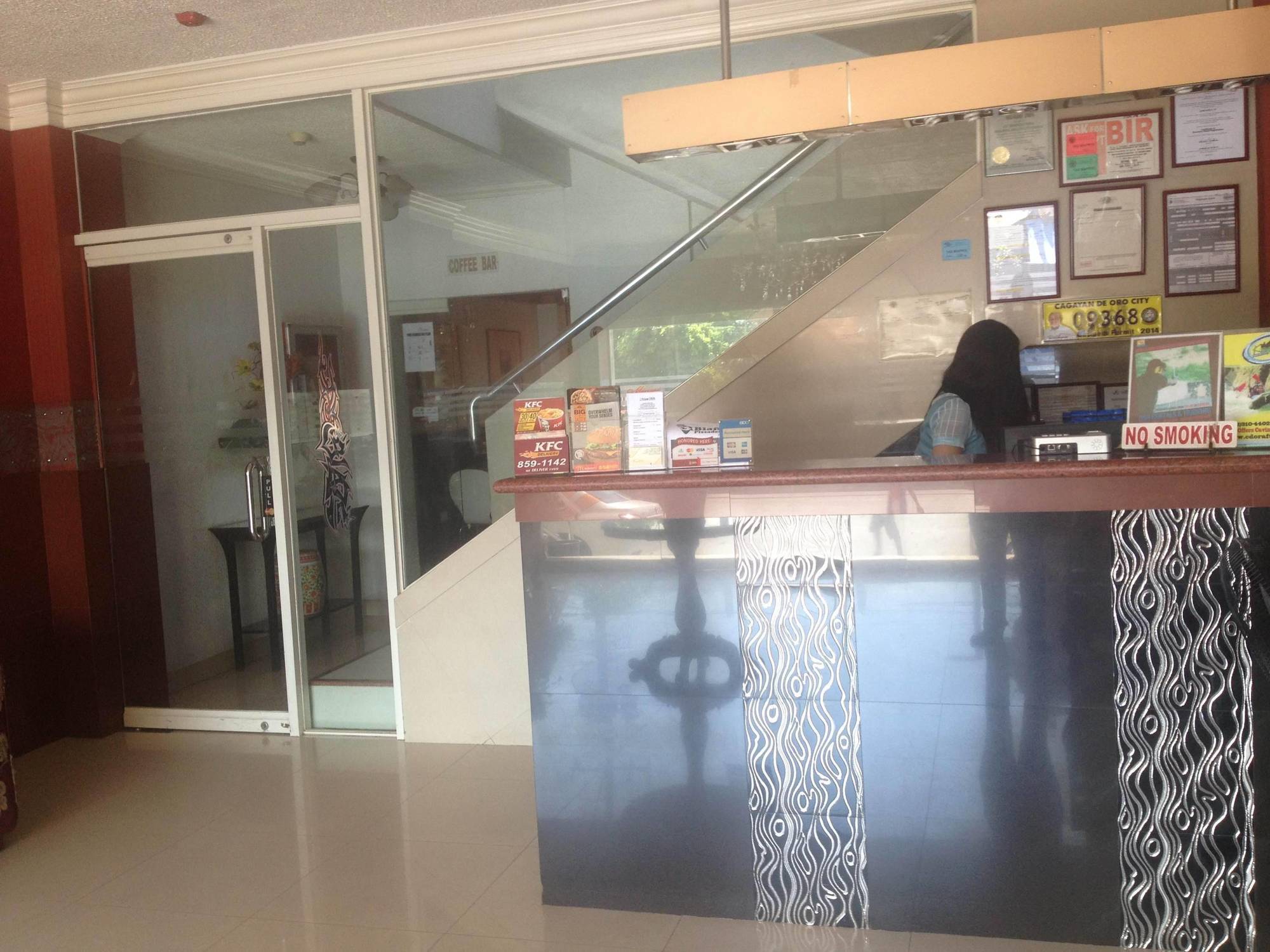 Miami Inn Cagayan de Oro Bagian luar foto